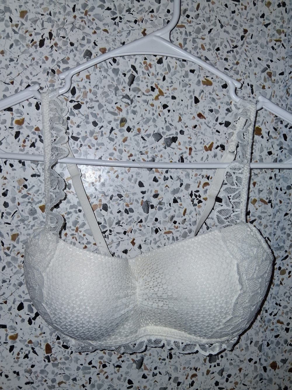 Women's Aerie Tshirt Bra Size Small White Padded Wireless